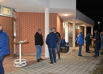 FOTO Velik odaziv na Noć muzeja u Spomen park 153. brigade: Sjećanje na heroje Domovinskog rata živi i prenosi se na generacije