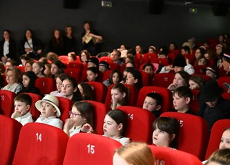 FOTO LiDraNo u Velikoj Gorici: Oko 230 osnovnoškolaca i 60 srednjoškolaca iz svih krajeva Zagrebačke županije pokazuju kako njegovati hrvatski jezik