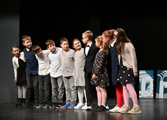 FOTO LiDraNo u Velikoj Gorici: Oko 230 osnovnoškolaca i 60 srednjoškolaca iz svih krajeva Zagrebačke županije pokazuju kako njegovati hrvatski jezik