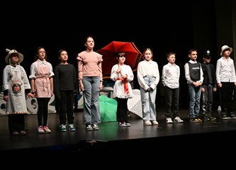 FOTO LiDraNo u Velikoj Gorici: Oko 230 osnovnoškolaca i 60 srednjoškolaca iz svih krajeva Zagrebačke županije pokazuju kako njegovati hrvatski jezik