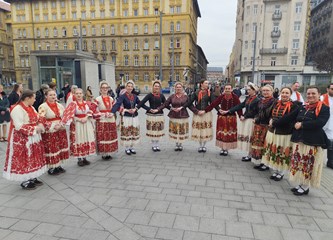 KUD Dučec bogatstvo Turopolja predstavio na međunarodnom folklornom festivalu u Budimpešti