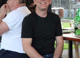 FOTO Krijes gorio, roštilj se pekao: Jurjevo u Bapču okupilo brojne mještane i drage goste