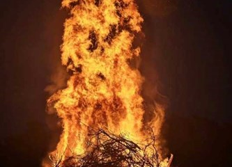 FOTO Krijes gorio, roštilj se pekao: Jurjevo u Bapču okupilo brojne mještane i drage goste