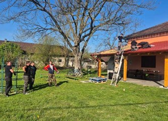 FOTO Krijes gorio, roštilj se pekao: Jurjevo u Bapču okupilo brojne mještane i drage goste