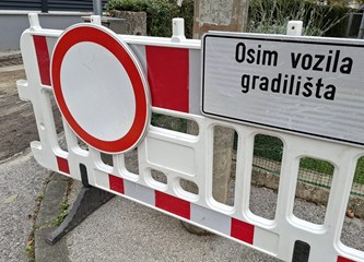 Muke po radovima: Zbog rekonstrukcije u Velikom Polju, kružili po Velikoj Mlaki