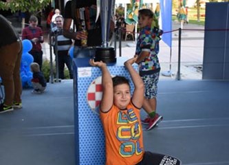 FOTO: U Veliku Goricu stigao Dinamov trofej iz 1967.