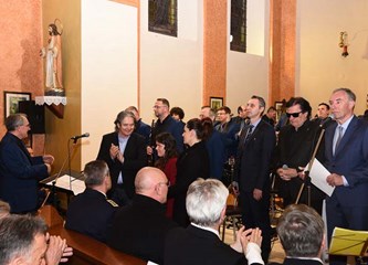 FOTO: Na 28. Koncertu u čast braniteljima zapjevali i Ćiro Gašparac i Radojka Šverko