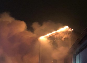 Velkom gori, oglasile se sirene