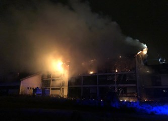 Velkom gori, oglasile se sirene