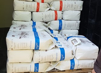 Rotary VG obogatio uskrsni stol za 37 štićenika Caritasa