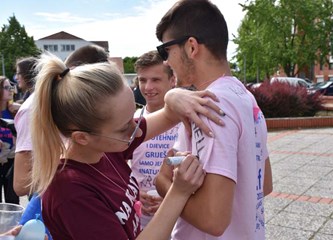 FOTO: Krenula 'norijada', pogledajte kako 'nore' gorički maturanti