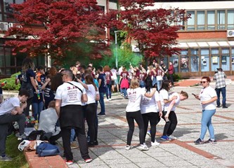 FOTO: Krenula 'norijada', pogledajte kako 'nore' gorički maturanti