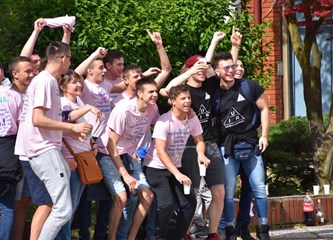 FOTO: Krenula 'norijada', pogledajte kako 'nore' gorički maturanti