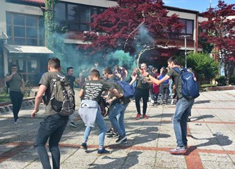 FOTO: Krenula 'norijada', pogledajte kako 'nore' gorički maturanti