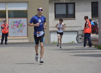Kroz pet različitih utrka održana 27. Turopoljska trka
