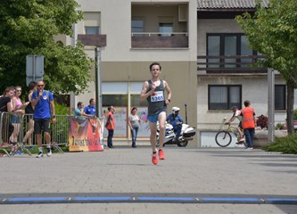 Kroz pet različitih utrka održana 27. Turopoljska trka