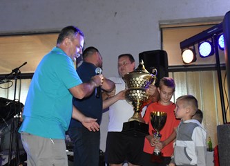 Kravarsko po treći puta na tronu