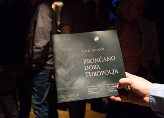 Mladi trojac uspješno oživio brončano doba Turopolja u okviru izložbe 'Život na vodi'