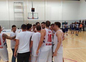 Najljepši poklon za rođendan: Kapetan Papac sa zvukom sirene zabio za slavlje nad Zadrom i pobjednički trofej