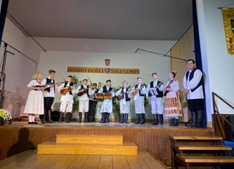 Turopolska večer u režiji Mičevčana: 'Vrhunska kvaliteta izvedbe, sve pohvale našim čuvarima baštine'