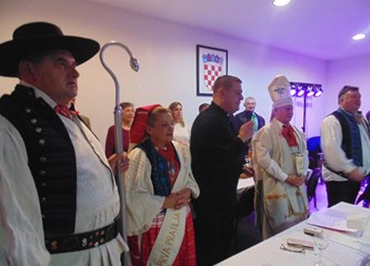 Proslavljeno Martinje u Šćitarjevu: Kuma mošteku prva pratilja najuzornije seoske žene