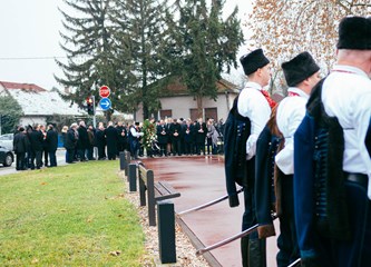 Dan Grada Velike Gorice, obilježavanje započelo polaganjem vijenaca