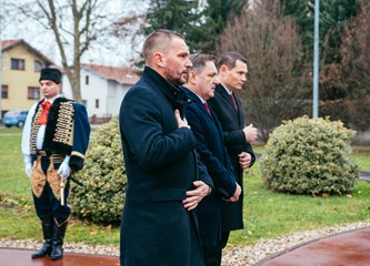 Dan Grada Velike Gorice, obilježavanje započelo polaganjem vijenaca