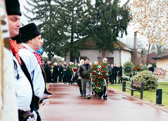 Dan Grada Velike Gorice, obilježavanje započelo polaganjem vijenaca