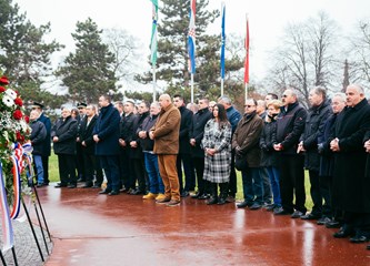 Dan Grada Velike Gorice, obilježavanje započelo polaganjem vijenaca