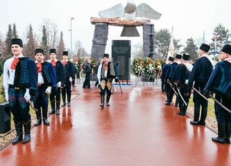 Dan Grada Velike Gorice, obilježavanje započelo polaganjem vijenaca