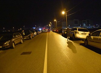 FOTOGALERIJA Zvonko Bogdan raspjevao Gradsku dvoranu, publika pristigla čak i iz Srijema