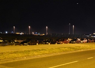 FOTOGALERIJA Zvonko Bogdan raspjevao Gradsku dvoranu, publika pristigla čak i iz Srijema