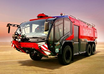 FOTO Impresivno pojačanje za vatrogasce Zračne luke, pohvalili se novim vozilom respektabilnih performansi