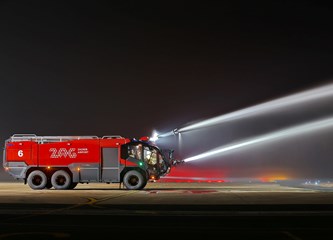 FOTO Impresivno pojačanje za vatrogasce Zračne luke, pohvalili se novim vozilom respektabilnih performansi