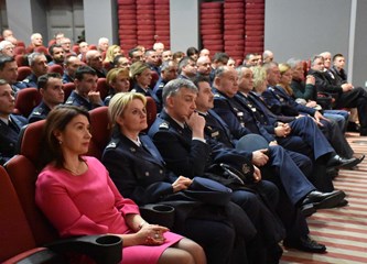 Nije prošlo 'ispod radara': Puna dvorana pogledala neispričanu priču o stvaranju ratnog zrakoplovstva