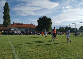 Kosnica u Čičkoj Poljani uvjerljivo nastavila pobjednički niz