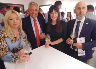 Zlatne i srebrne diplome za turopoljske vinare iz udruge Grozd na 52. Izložbi vina kontinentalne Hrvatske!