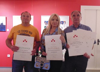 Zlatne i srebrne diplome za turopoljske vinare iz udruge Grozd na 52. Izložbi vina kontinentalne Hrvatske!