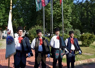 FOTO Ministra Božinovića upoznali s bogatom poviješću Turopolja, ali i podsjetili na jedno neriješeno pitanje