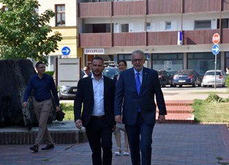 FOTO Ministra Božinovića upoznali s bogatom poviješću Turopolja, ali i podsjetili na jedno neriješeno pitanje