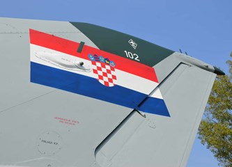 FOTO Legendarni 'Osvetnik Dubrovnika' krasi dvorište ZTC-a, treći je to MiG-21 koji je dom pronašao u Gorici