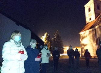 Svijeće za Vukovar upaljene i u Buševcu, Vukovini, Novom Čiču...