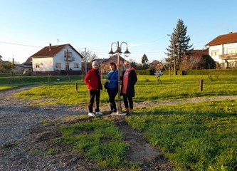 Poučni park u Vukovini sada osvjetljuje solarna rasvjeta