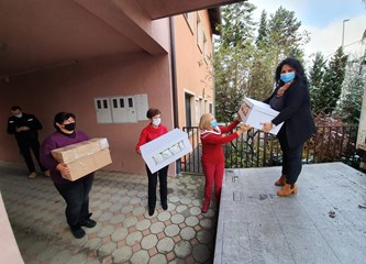 Uzorne seoske žene za oboljele mališane: Kamion poklon paketa krenuo iz Gorice