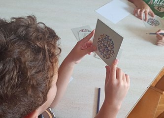 Djeca se zabavljala na Danu inteligencije,projekt nagradila Mensa