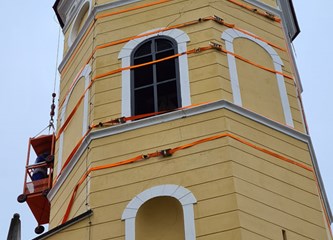 Novi potres povećao pukotine, osigurava se zvonik NBDM: Skidat će zvona, sat i kapu crkve