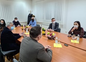 Ministrica poljoprivrede nakon Roženice i Kravarskog obišla i Distributivni centar u Rakitovcu