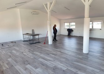 FOTO Sredstvima Grada "Ban Jelačić" uredio potkrovlje, do ljeta se nadaju i umjetnom travnjaku