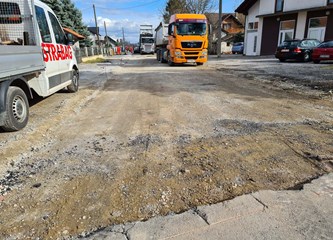 Miošićeva: Novi asfalt na potezu od Japine do Kurilovečke, do kraja dana i do Kolareve
