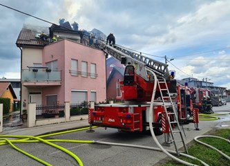 FOTO I dalje traje gašenje požara u Rakarju! Vatrogasci: „Ovo nije jednostavna intervencija”